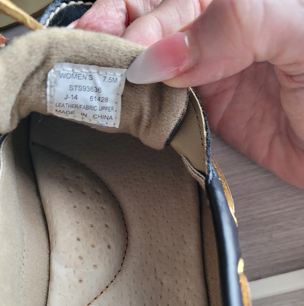 Sperry Women's Blue and Tan Boat Shoes - Picture 2 of 7